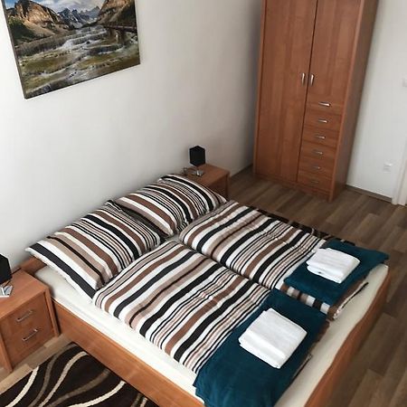 Appartamento Éva Apartman Miskolc Esterno foto