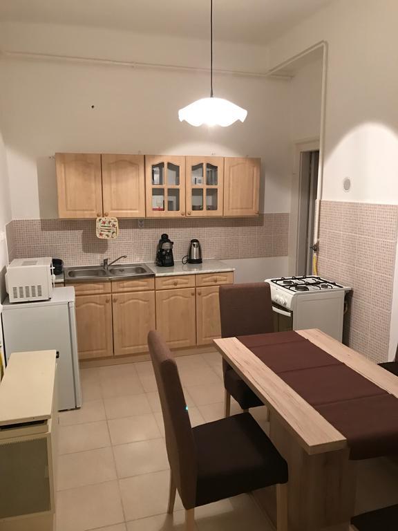 Appartamento Éva Apartman Miskolc Esterno foto