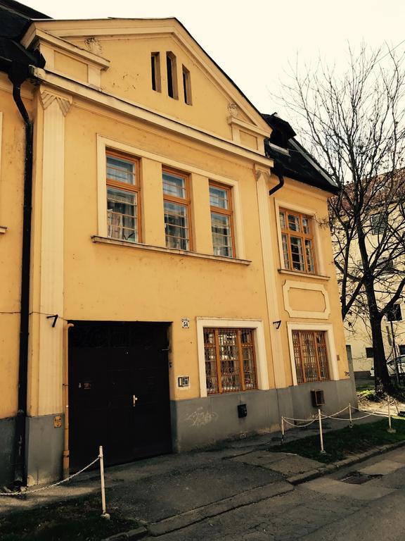 Appartamento Éva Apartman Miskolc Esterno foto